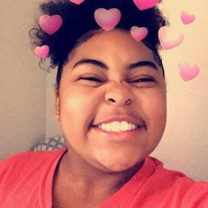 Meet your Posher, Cayla